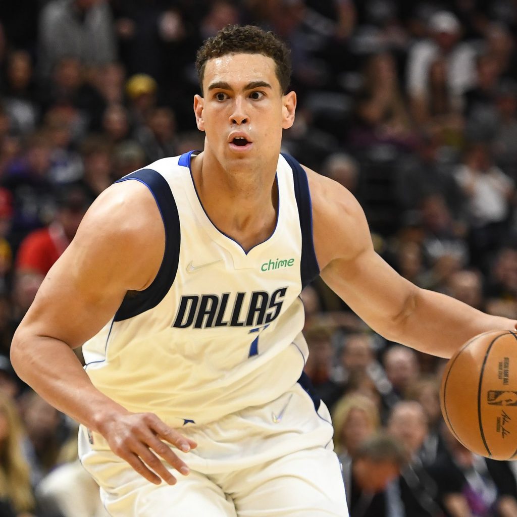 Canadian basketball players: Dwight Powell